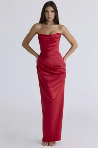 Adrienne Scarlet satenkjole uten stropper