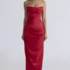 Adrienne Scarlet satenkjole uten stropper