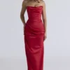 Adrienne Scarlet satenkjole uten stropper