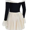 Alana svart og kremfarget off-shoulder-kjole