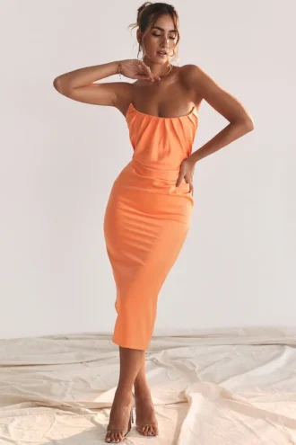 Alora Tangerine stroppeløs korsetter-midikjole