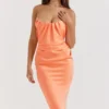 Alora Tangerine stroppeløs korsetter-midikjole