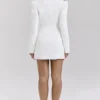 Amia hvit blazer-minikjole