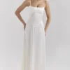 Anabella elfenbensfarget sateng-maxidress med snøring