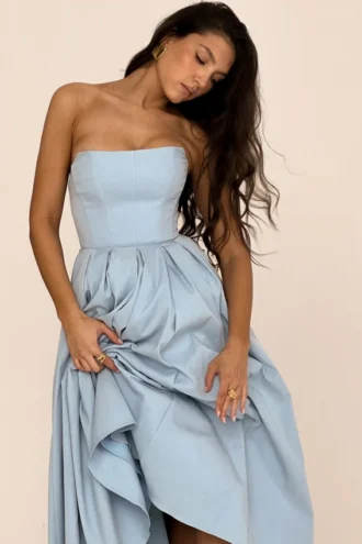 Audrey Tuscan Blue Strapless Midi Sommerkjoler