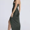 Carelle smaragdgrønn satengstrapless maxikjole