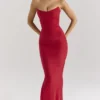 Cassidy Holly Red Mesh Maxi Skjørt med fløtet fald