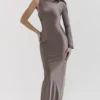 Catiana Smoke maxi-kjoler med én erme