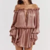 Chaya Hazelnut Off Shoulder Kjoler