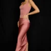 Colette Rose Satin Midi-skjørt med lav midje