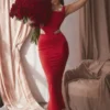 Colette Scarlet Satin Midi-skjørt med lav midje