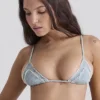 Corsica blå paisley-bikini-topper med volanger