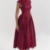 Debutante Berry Lace Backless Midi Kjoler