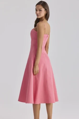 Dolly Raspberry Cotton Flared Midi Sommerkjoler