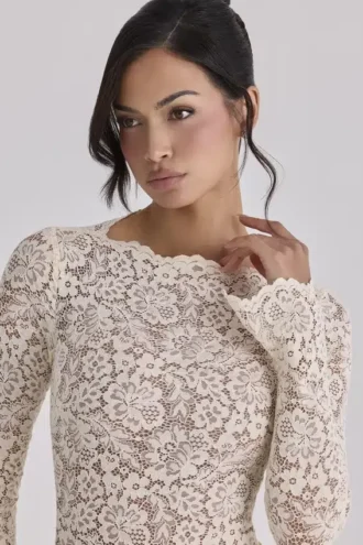 Ellie Vintage elfenbensfarget Bodys med lange ermer og blonder