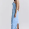 Eva Tuscan Blue brodert blomstermønstret maxikjole