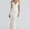 Eve Ivory Satin Korsetter Maxi Aftenkjoler – Begrenset utgave