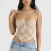 Fernanda kremfarget paisley-topper i blonder
