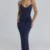 Freya Navy Satin Gathered Maxi Kjole + Skjerf