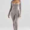 Isis Mink Jumpsuit i tykk chenille til hjemmebruk