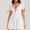 Jana hvit minikjole med broderie anglaise og puffermmer