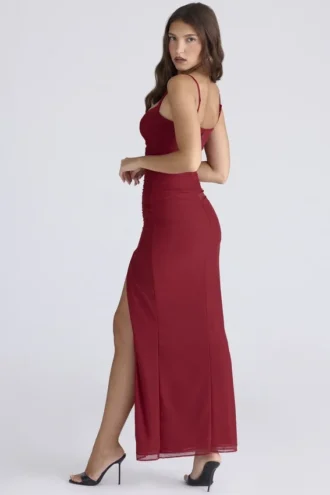 Lini dyp rød stretch-mesh korsetter-maxidress