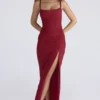 Lini dyp rød stretch-mesh korsetter-maxidress