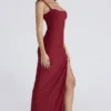 Lini dyp rød stretch-mesh korsetter-maxidress