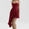 Lola vinrød jacquard-satin drapert minikjole