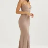 Loren Latte korsetter-maxidress