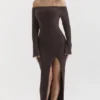 Lucena Espresso strikket off-shoulder-kjole