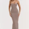 Lucia Taupe stroppeløs korsetter-maxidress