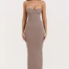 Lucia Taupe stroppeløs korsetter-maxidress