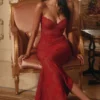 Lucienne rød maxi-kjole med brodert blonder – begrenset utgave