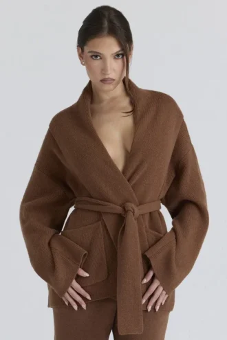 Madison Tan Cardigan i ren ull med drapert front