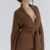 Madison Tan Cardigan i ren ull med drapert front