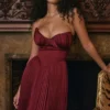 Marcella Berry plissert sateng-maxidress