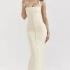 Mia Ecru Halter Maxi-kjoler