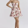 Minimoiselle italiensk roseprint-minikjole i tyll