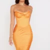 Myrna Tangerine Satin Korsetter Midi Kjoler