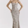 Naima sølvpyntet korsett-maxidress med perler