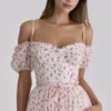 Penelope hvit roseprint georgette-midikjole med bånd