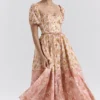 Penelope Peach Poppy Print Puff Sleeve Midi Sommerkjoler