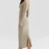 Saisha beige mesh langermet bodycon midikjole