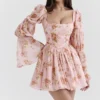 Sancia engelsk vintage roseprint minikjole med puffermmer
