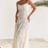 Seren Vintage kremfarget maxi-kjolelengde med blomstermønster og blonder på ryggen