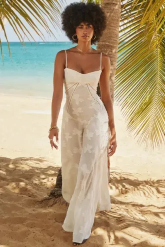 Seren Vintage kremfarget maxi-kjolelengde med blomstermønster og blonder på ryggen