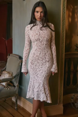 Sophia Vintage elfenbensfarget, tettsittende midikjole i blonder
