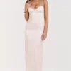 Stefania Soft Peach korsetter-maxidress
