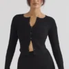 Sylvia svart ribbestrikket cardigan